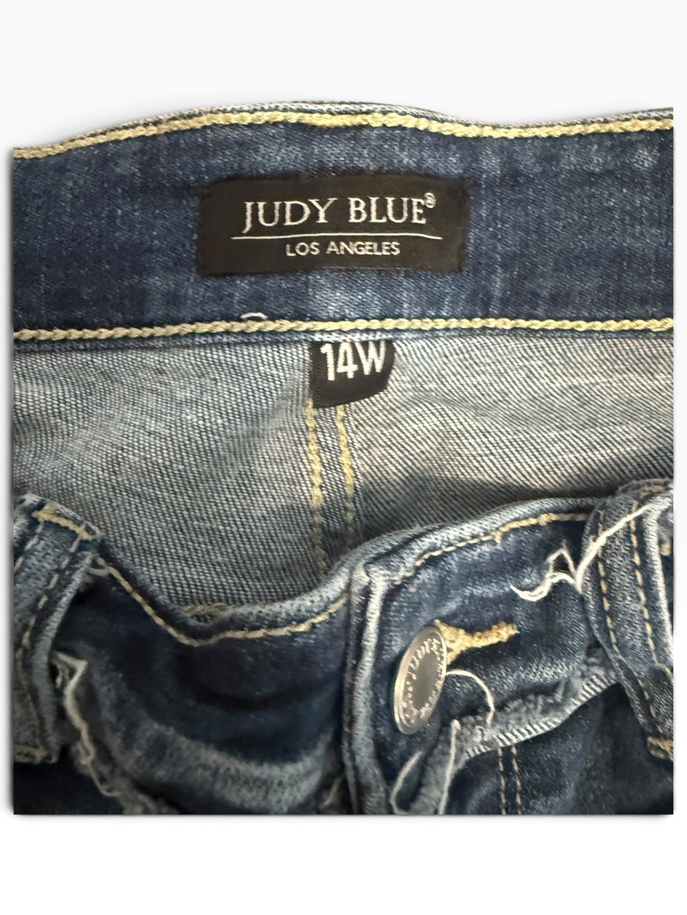 Judy Blue Light Blue Washed Skinny Fit Distressed Jeans - 14W - Picture 2 of 6